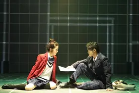 “开学第一课”延伸到剧场，音乐剧《恰同学少年》展现当代高中生精神风貌图片
