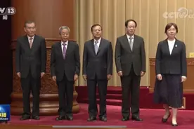 “打虎女将”邹加怡升正部，外语流利任职财政部多年，曾任中纪委常委图片