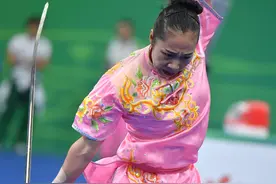 武术套路——女子长拳、剑术、枪术全能赛况图片