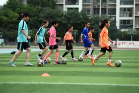开学第一天“双减”进校园，叫停“鸡娃”之后的教育之惑图片