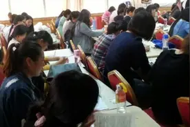 联播pro：注意！郑州交警恢复处罚电动车载人图片
