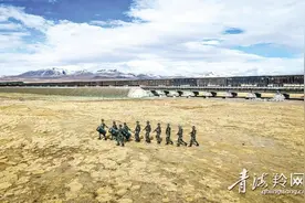 绽放在“天路”上的精神光芒图片