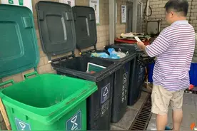 杭州小区里来了一群年轻人不停拍拍拍，原来是“考官”图片