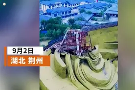湖北荆州巨型关公雕像头部已被卸下，搬移工程总投资为1.55亿图片