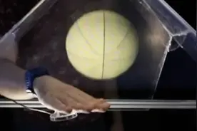 科学家发明能摸到的3D全息投影，拍虚拟篮球触感宛如真球图片