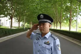 感动！河南这位教师在贾鲁河勇救落水少年图片