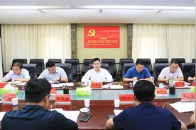 舞阳：召开工业发展招商引资项目建设座谈会图片