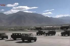 专业操作，请勿模仿！这车技着实秀到我了图片