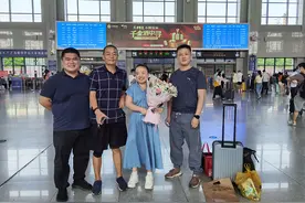 163天！湘西姑娘终于摆脱轮椅站了起来 她要借助电商把农家土特产销出大山图片