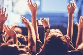 时事开讲第68期丨识破饭圈乱象，同学们切记：人设非人品图片