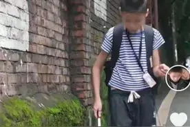 独自洗衣、切菜、上学……10岁盲童励志故事感动网友图片