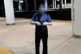 乘客自述被高铁站工作人员辱骂，昆明铁路局：正在调查视频封面