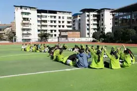 “十三五”期间 重庆义务教育教师平均工资水平 不低于所在地公务员图片