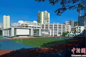 深圳14岁初中生进清华大学丘成桐班深造图片
