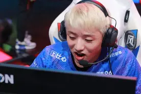 英雄联盟S11资格赛 LNG 3-0轻取RA晋级 明日迎战WE图片