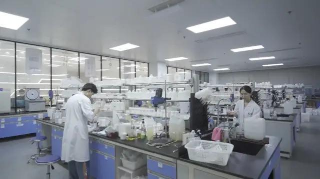 掘金2万亿大美业 1688携百万“无名厂”数字化跃迁
