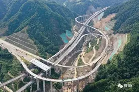 沿印松高速公路进入倒排工期 预计年底通车图片