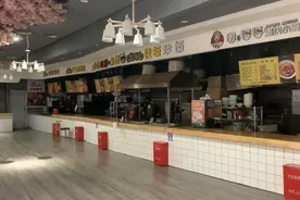 反差强烈！郑州餐饮业疫情前后对比，昔日冷冷清清如今熙熙攘攘图片