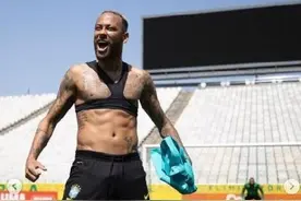 才不是肉马尔！内马尔晒腹肌照回应发胖质疑图片