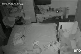 长沙4个月宝宝凌晨摔下床，初步诊断疑为脑外伤，家长：事发前与保姆有争执图片