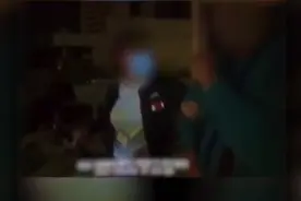 离婚男子醉卧车底，民警拨通讯录里“老婆”电话前妻赶来了视频封面