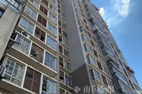 突发！广西多个小区停电，有居民被困电梯，多亏买菜阿姨这举动...图片