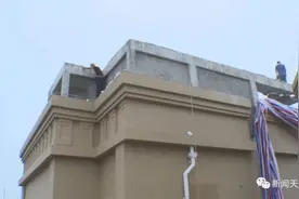 乐山这位业主好任性！30多平米的“违建”刚被强拆，又修了100多平米的“违建”…图片