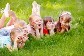 孩子处在青春期的父母注意：玩伴是什么样的人，你的孩子就是什么样的人图片