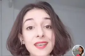 用法语翻唱中文歌，法国女孩爱黎在中国的文化网红之旅图片