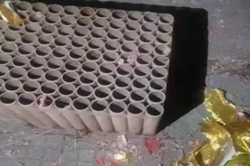 男子放烟花为女友庆生，没想到隔壁就是派出所