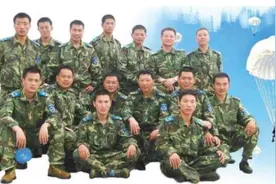 “伞兵”是值得尊敬的光荣兵种！不是什么都可以玩“谐音梗”图片