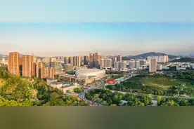 年薪最高200万、住房保障、子女入学……广州黄埔招才引智放“大招”图片