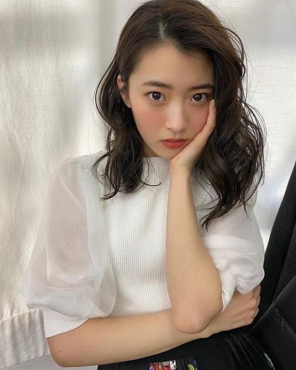 泳装下的身材无敌！《泰迦奥特曼》女主吉永亚由里美照