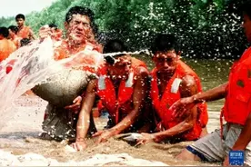 中国共产党人的精神谱系丨不怕困难 顽强拼搏——抗洪精神述评图片