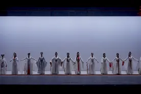 上话这版《红楼梦》6个小时那么长，观众怎么说？你想知道的都在谢幕彩蛋里了图片
