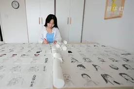 “95后”女孩卫生纸上绘画获百万点赞视频封面