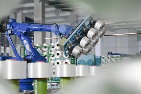 央视网评｜监管新措施不能歪解图片