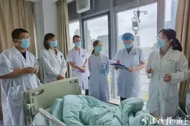 吃了2天螃蟹，宁波女子患上败血症！这种病菌有多厉害？20岁女子曾因此丧命！这些常吃的食物最易感染图片