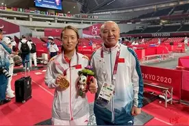 乒乓球如黑暗中一束光 让她的人生逆风翻盘图片