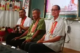 听了这个故事，小学生上课哭成泪人……图片