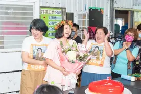 钟欣凌入围金钟2项...女儿哀求「妈妈别得奖」 她心疼：我先答应你图片