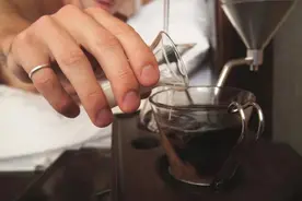 咖啡喝多了可能会损害大脑图片