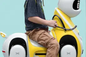 小鹏汽车推出机器马，何小鹏：智能机器人将是机器智能的皇冠图片