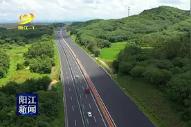 阳茂高速改扩建项目路面工程完成9成图片