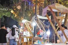 一些城市大型商场夜间销售额占到全天的一半以上发展夜间经济 增添消费活力(消费视窗·优化城市商业 提升生活品质③)图片