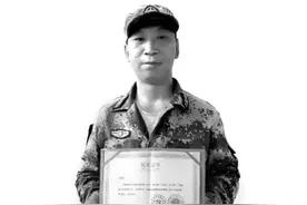 痛心！年仅40岁的他 倒在疫情防控一线图片