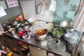 男子吃凉皮上瘾，报警后店里竟查出大量罂粟成分图片