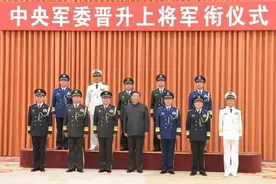 54岁！最年轻的现役上将是怎么炼成的？图片