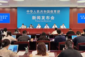 每年为欠发达地区定向培养近万师范生，毕业有编制住房有保障图片