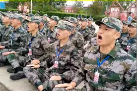 用军歌坚定信念，役前教育更“声”动图片